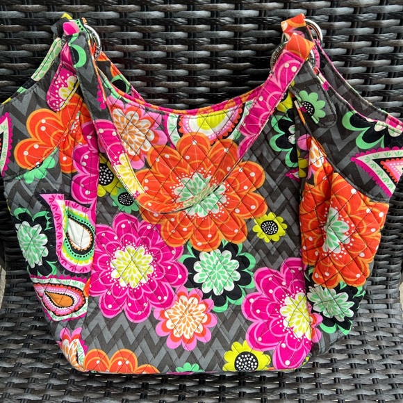 Vera Bradley Handbags - Vera Bradley shoulder bag